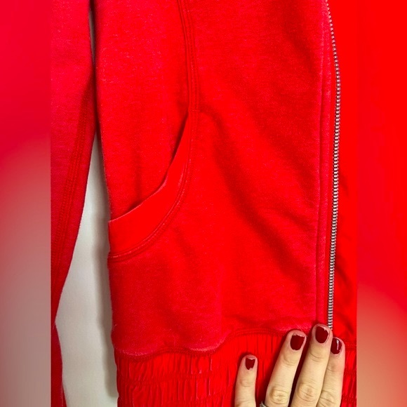 Lululemon Red High Neck Zip Contempo Jacket - like NEW - Size 4 - Picture 8 of 9